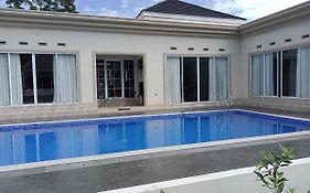 Hillcrest Cottages